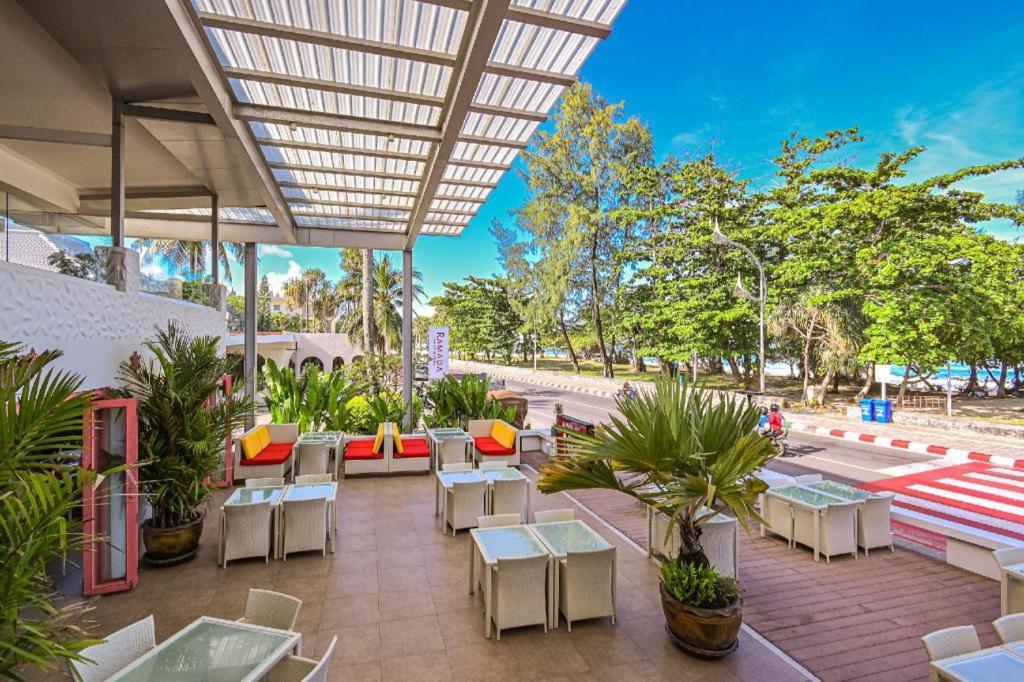 Hotel Ramada By Wyndham Phuket Southsea Karon Zewnętrze zdjęcie